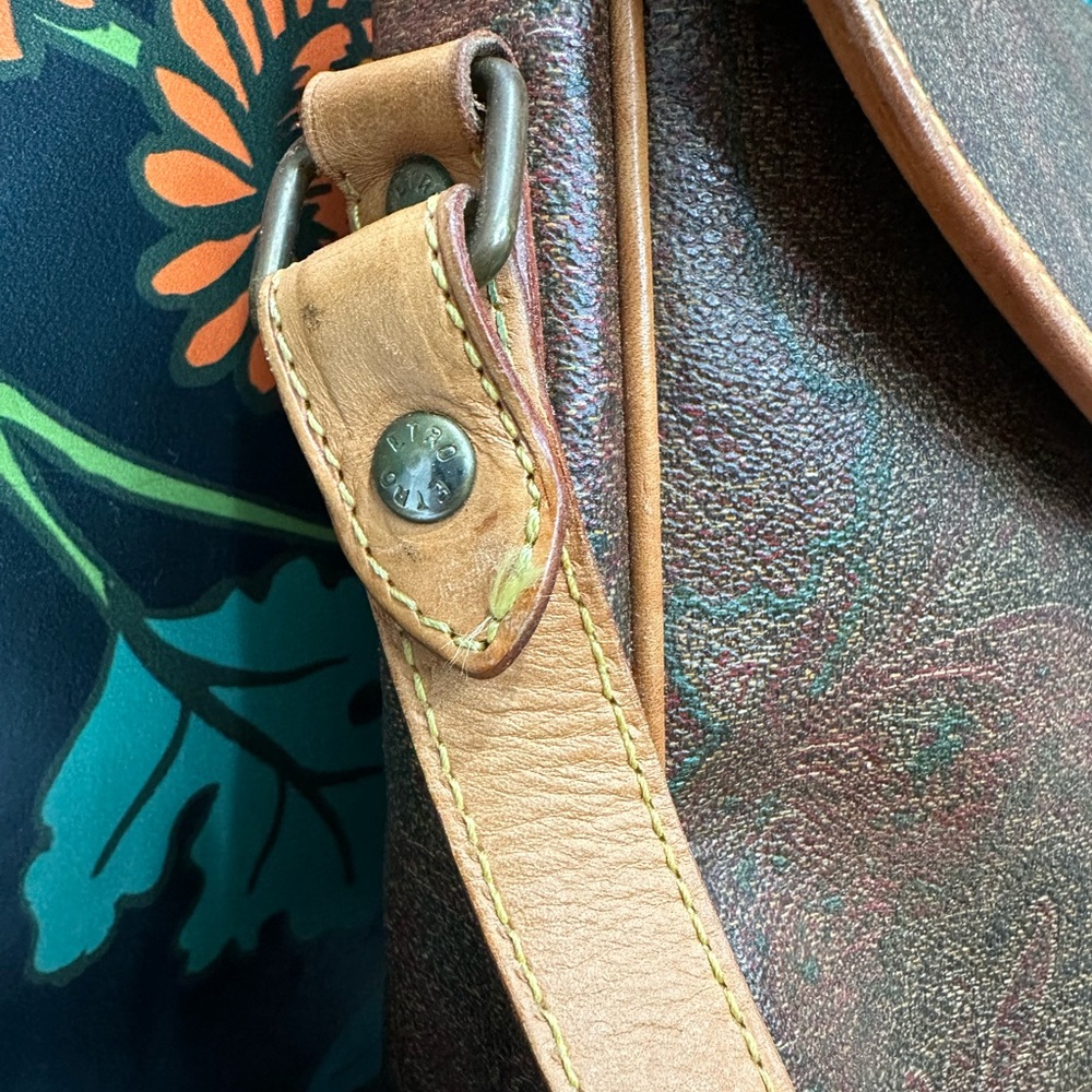 Etro Milano Vintage 1990s Paisley Crossbody Bag with Leather Trim - Picture 7 of 11